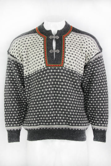 Vintage Nordstrikk  Norwegian Clasp Collar Sweater - L