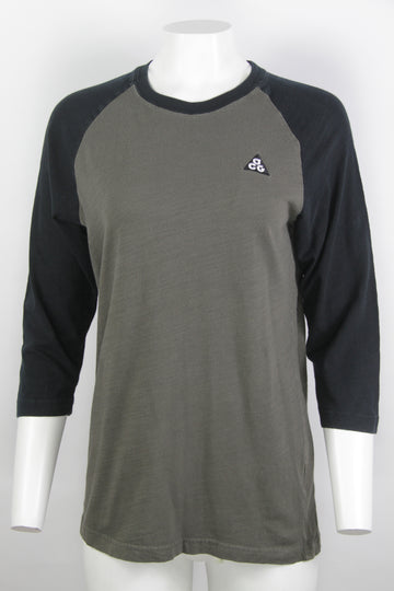 Vintage Nike ACG Raglan T-shirt  - S