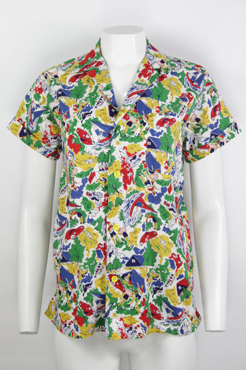 Vintage 1950s 'Modern' Motif of Racing Cars and Holliday Scenes - S